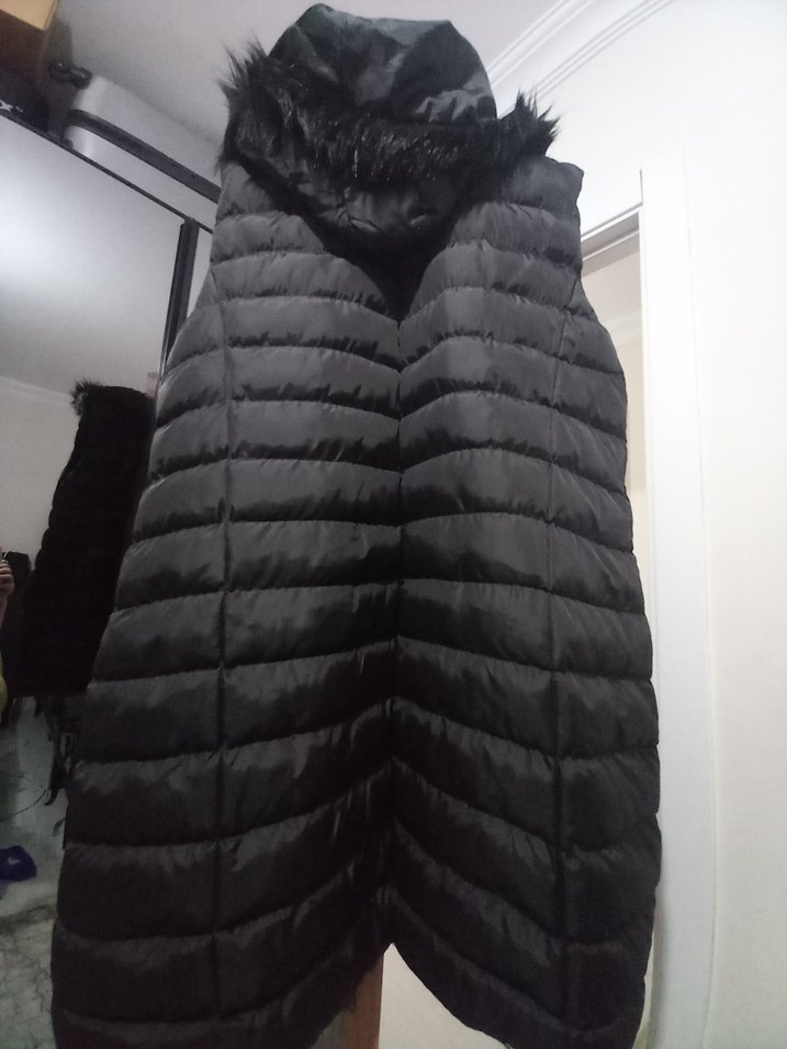 Siyah Kapitone Kapüşonlu Kadın Yelek - Görsel 2