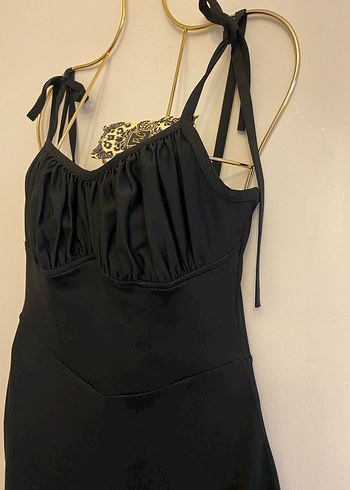 Siyah Büzgü Detaylı Uzun Kadın Elbise - Görsel 4