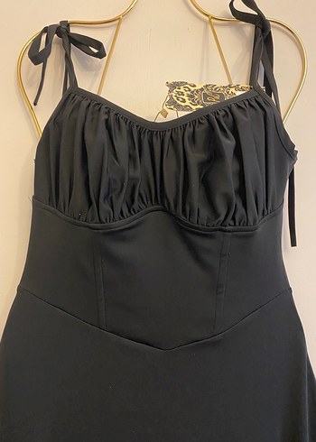 Siyah Büzgü Detaylı Uzun Kadın Elbise - Görsel 2