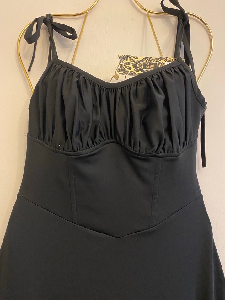 Siyah Büzgü Detaylı Uzun Kadın Elbise - Görsel 2