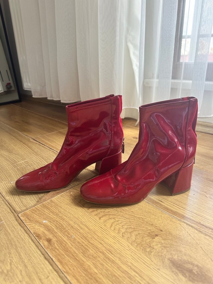 Bershka Parlak Kırmızı Kadın Topuklu Bot - Görsel 3