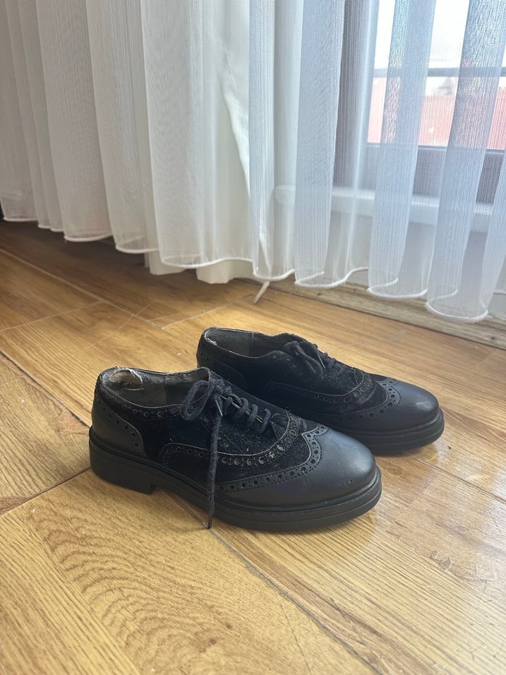 Siyah Kadın Klasik Goth makosen - Görsel 2