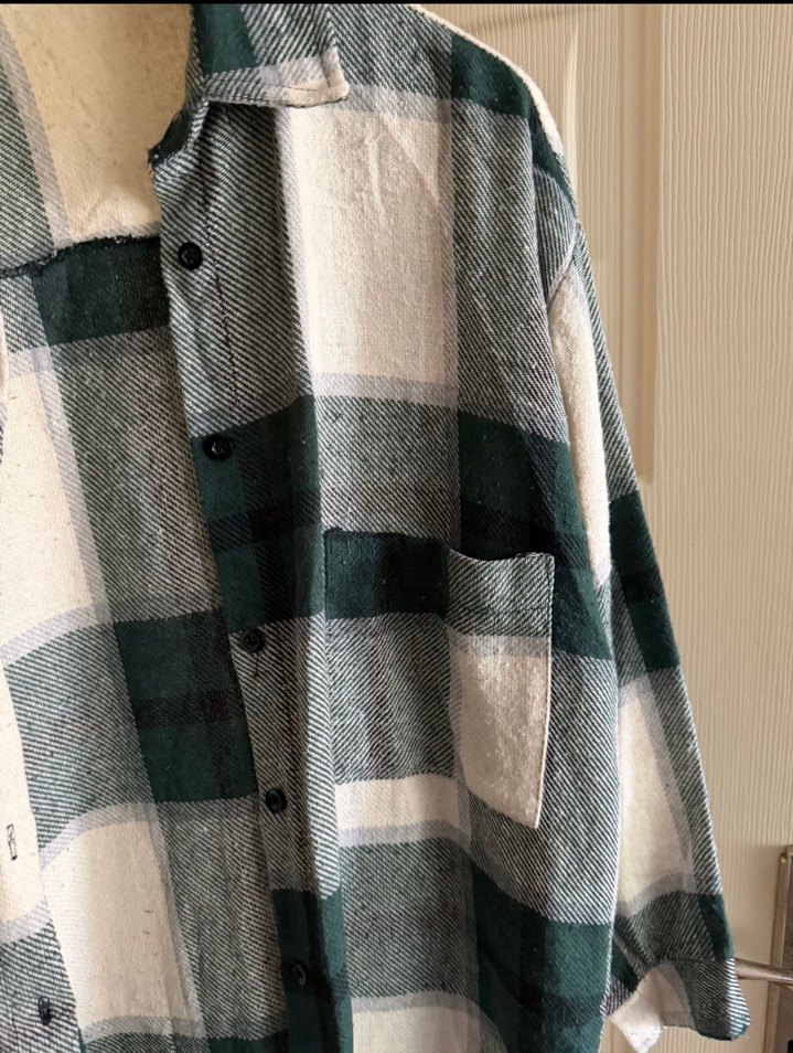 Düğmeli Gri Pamuklu Kadın Gömlek - Görsel 3