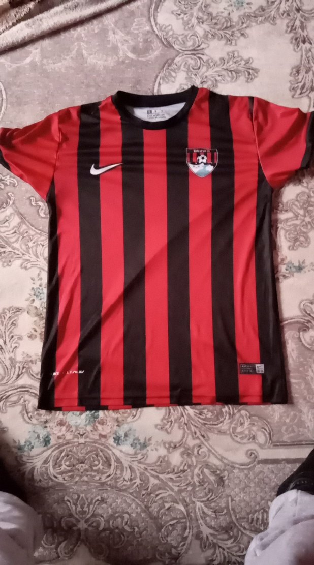 Vanspor Siyah Kırmızı V Yaka Erkek çocuk Forma - Görsel 2