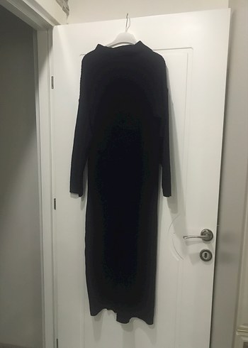 Siyah Uzun Kol Yüksek Yakalı Salaş Elbise - Görsel 2