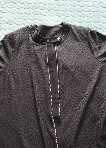 Siyah Yılan Desenli Uzun hirkali elbise takim - Görsel 4