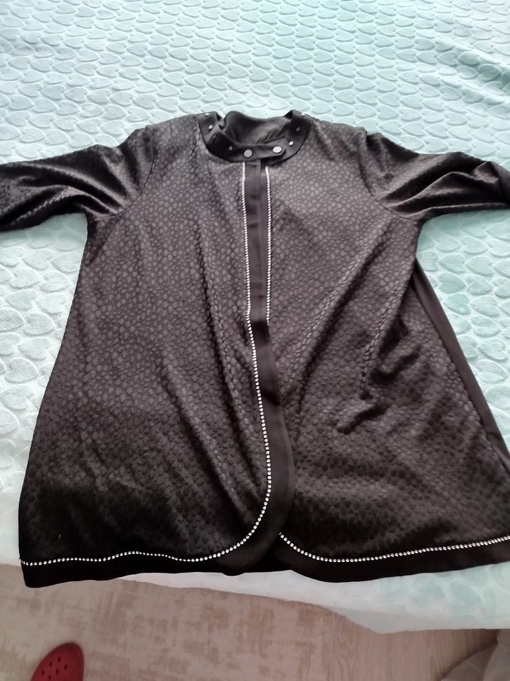 Siyah Yılan Desenli Uzun hirkali elbise takim - Görsel 5