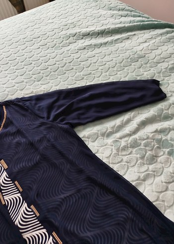 Uzun Kollu Düğmeli Mavi Desenli Elbise - Görsel 4