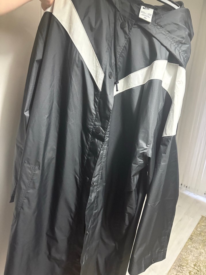 nike Uzun Yağmurluk Kapüşonlu - Görsel 2