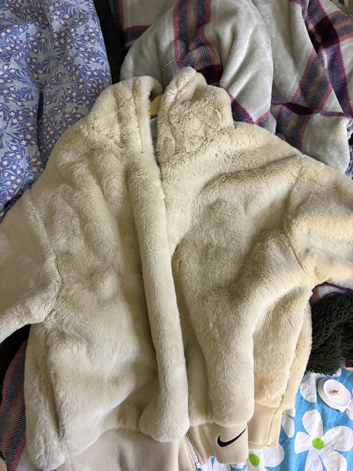 Nike Sportswear Faux Fur Full-Zip Hoodie - Görsel 2