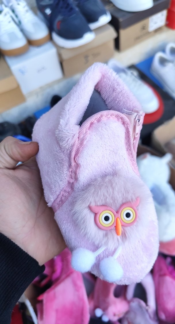 Pembe Kürklü Kız Çocuk Ev Terliği - Görsel 3