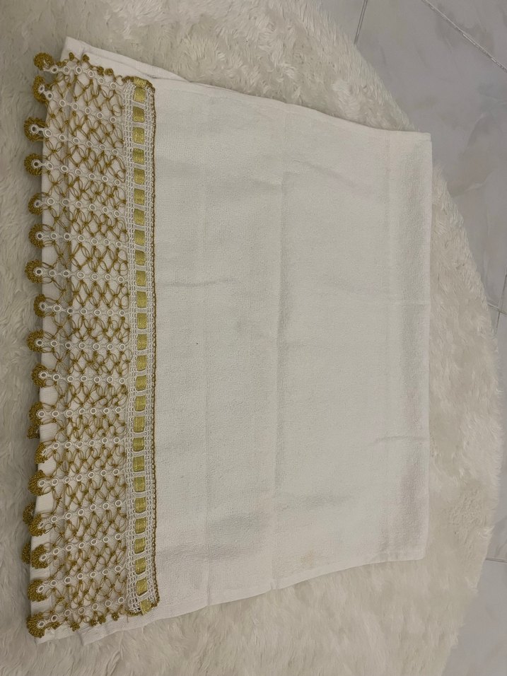 Nakışlı Beyaz Havlu - Görsel 2