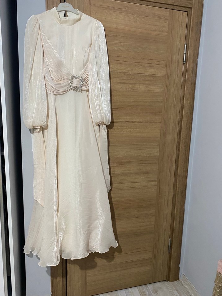 Beyaz Uzun Abiye Elbise - Görsel 2