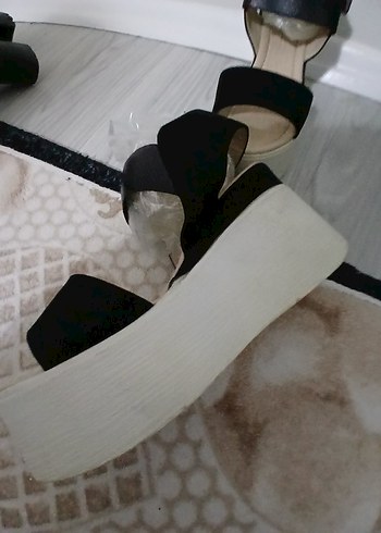 Beyaz Platform Topuklu Kadın Ayakkabı - Görsel 2