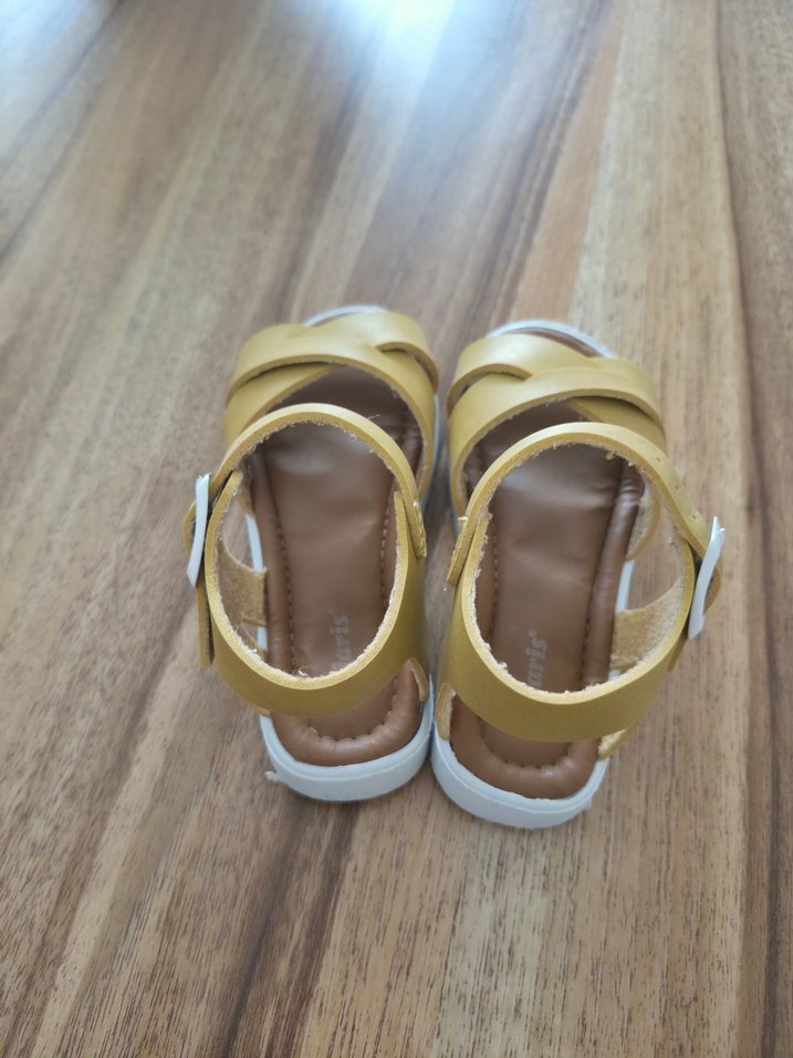 Sarı Tokalı Kız Sandalet Polaris - Görsel 4