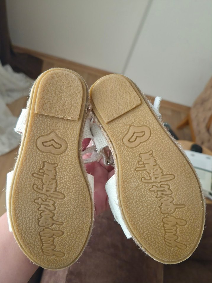 Lcw Kız Çocuk Beyaz Fiyonk Detaylı Terlik - Görsel 3