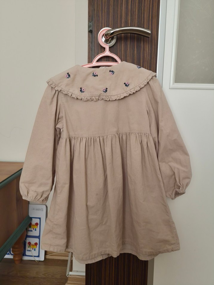 Zara Orjinal Nakışlı Bej Uzun Kollu Kız Elbise - Görsel 5