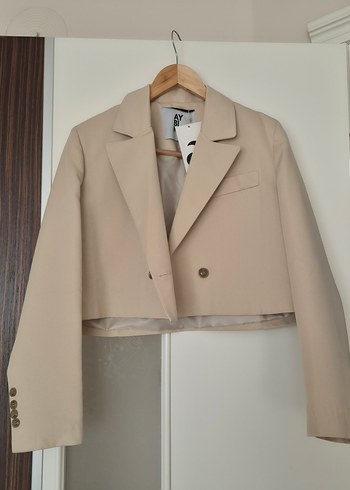 Aybike Stil Etiketli Crop Blazer Ceket - Görsel 2
