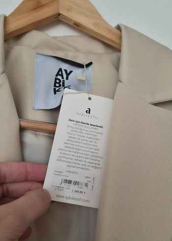 Aybike Stil Etiketli Crop Blazer Ceket - Görsel 4
