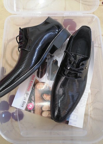 Siyah Parlak Yılan Derisi Desenli Erkek Klasik Ayakkabı - Görsel 2