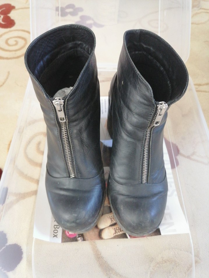 Kadın Siyah Deri Kalın Topuklu Bot - Görsel 2