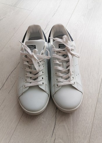Beyaz Adidas Erkek Sneakers