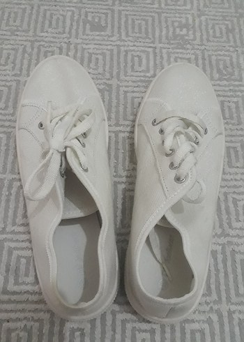 Beyaz Kadın Bağcıklı Spor Ayakkabı - Görsel 4