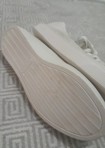 Beyaz Kadın Bağcıklı Spor Ayakkabı - Görsel 3