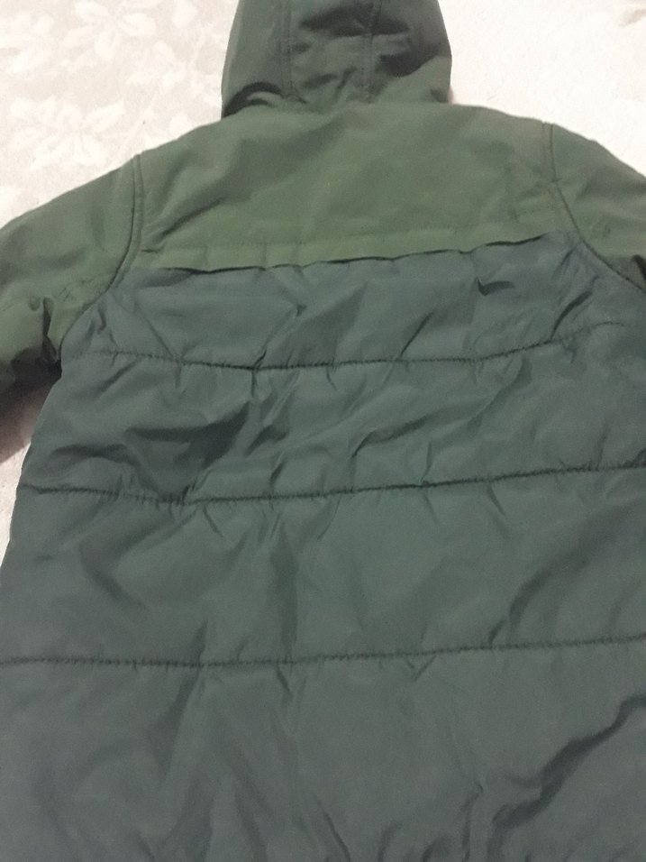 Erkek Çocuk Yeşil Kapüşonlu Mont - Görsel 5