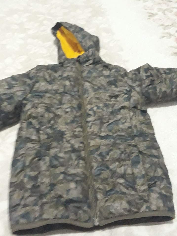 Kapüşonlu Kamuflaj Desenli Erkek Çocuk Mont - Görsel 2