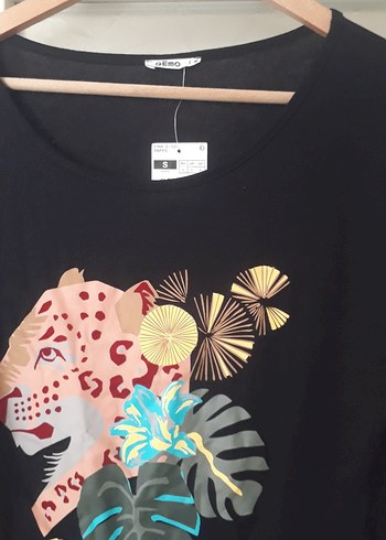 Bohem Siyah Baskılı Tişörtü - Görsel 4