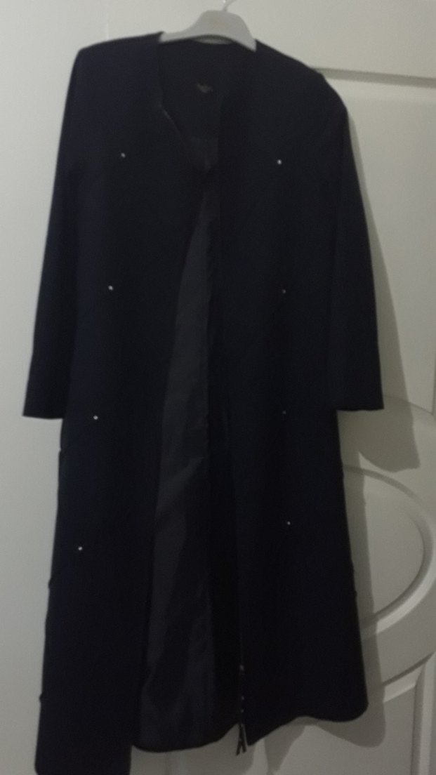 Siyah fermuarlı kaşe kaban - Görsel 3