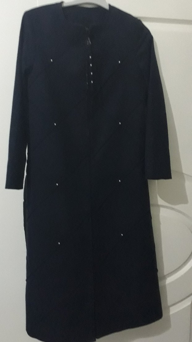 Siyah fermuarlı kaşe kaban - Görsel 2