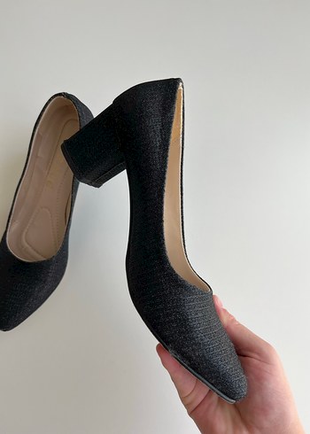 Siyah Simli Stiletto Topuklu Ayakkabı - Görsel 2