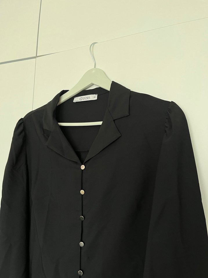 Kadın Siyah Düğmeli Uzun Kollu Gömlek - Görsel 2