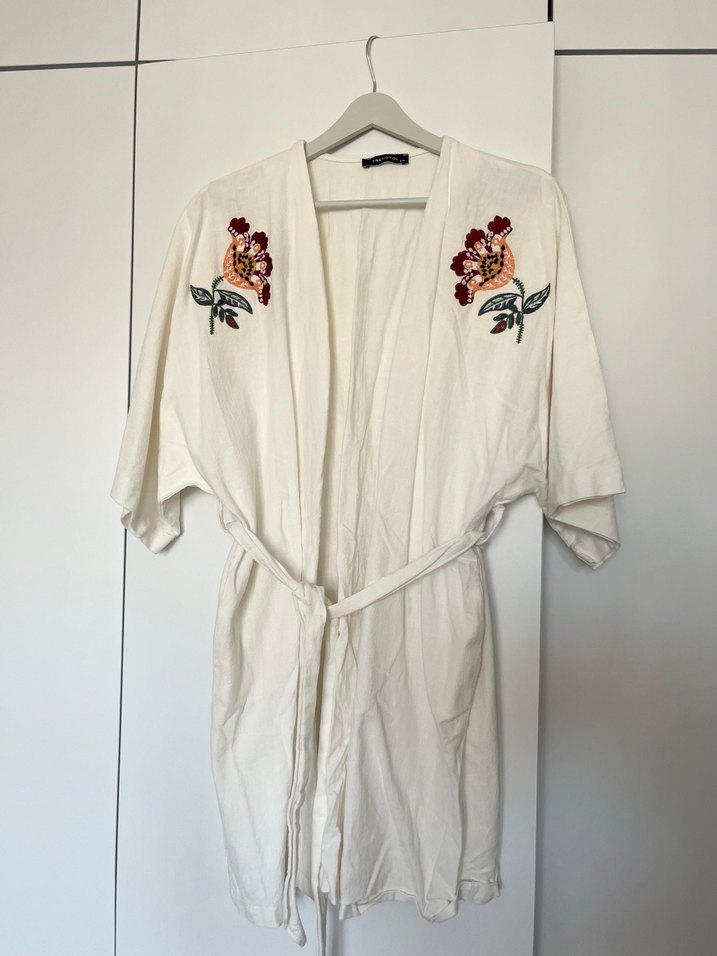 Milla Nakışlı Beyaz Kimono - Görsel 3