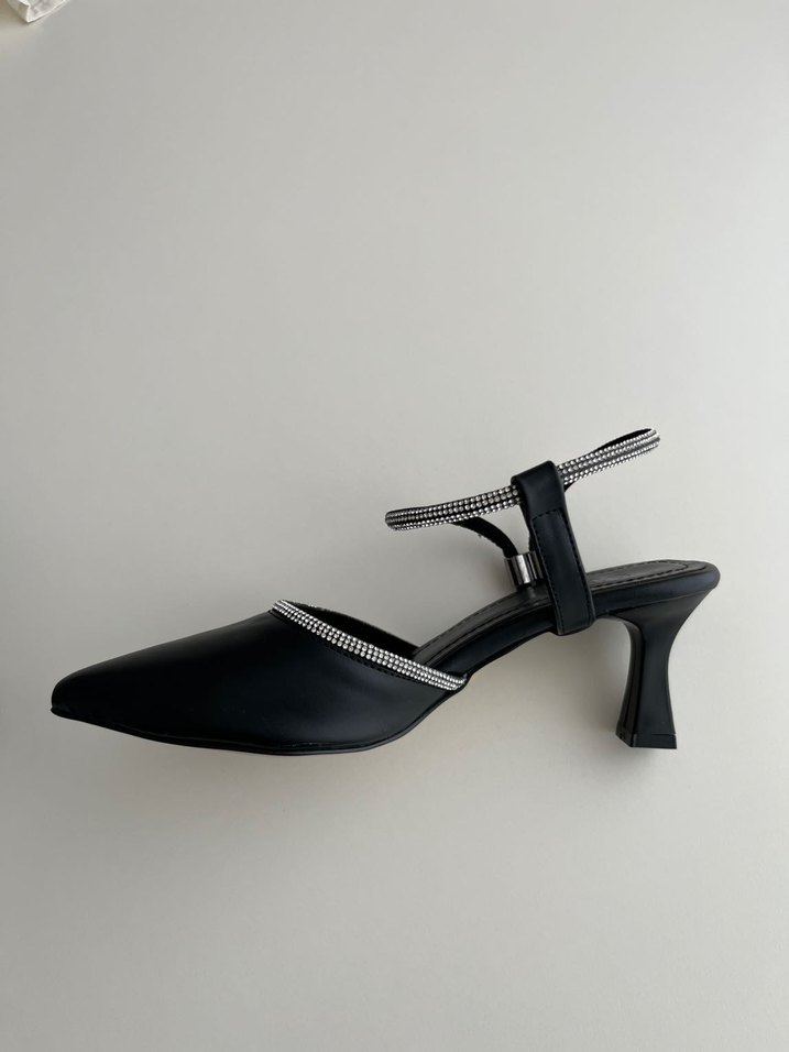 Siyah Bilekten Stiletto Topuklu Ayakkabı - Görsel 2