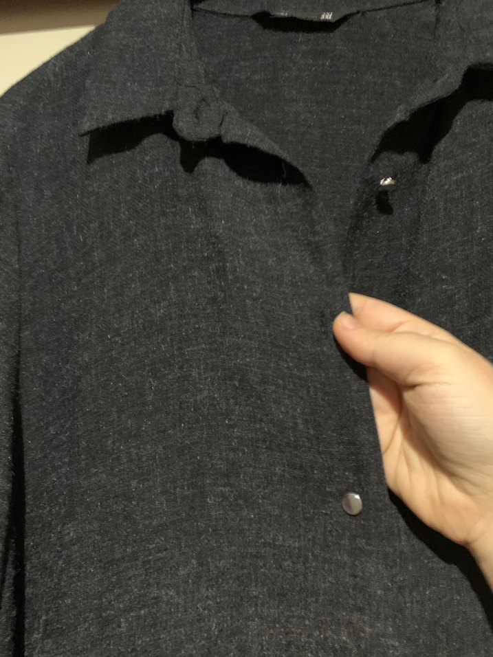 Gri Kadın Gömlek Düğmeli ve Rahat - Görsel 4