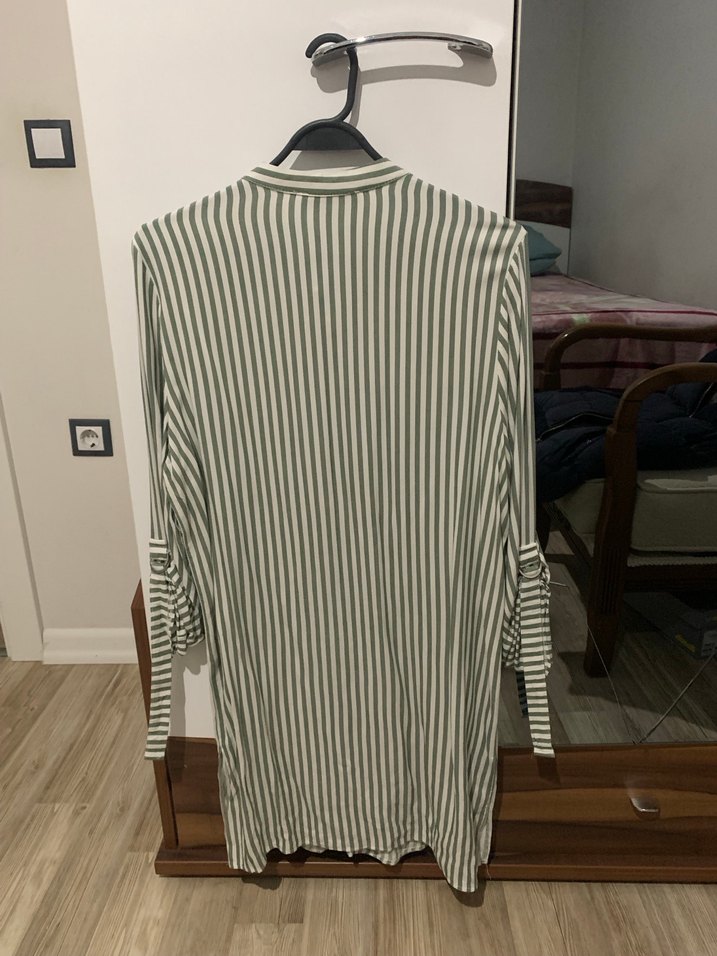 Primark Yeşil Çizgili Uzun Kollu Kadın Gömlek - Görsel 4