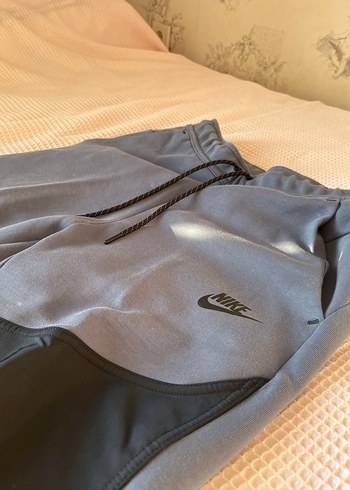 Nike Overlay Detailed Tech Fleece (XS) - Görsel 3