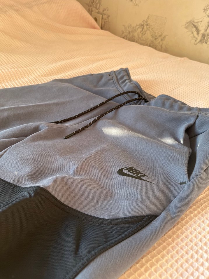 Nike Overlay Detailed Tech Fleece (XS) - Görsel 3