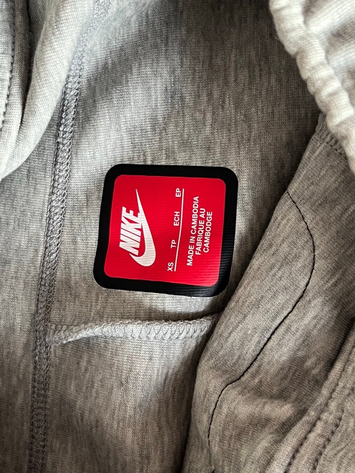 Nike Gri Tech Fleece Eşofman Altı (XS) - Görsel 4
