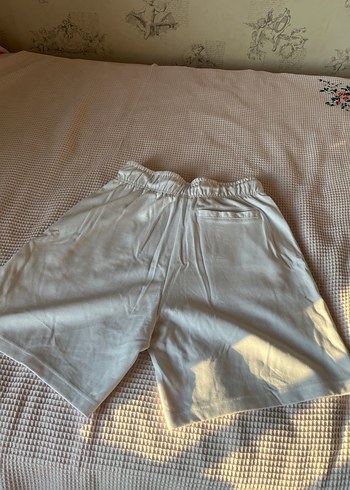 Bershka Erkek Şortu (S) - Görsel 2