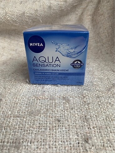 NIVEA AQUA SENSATION