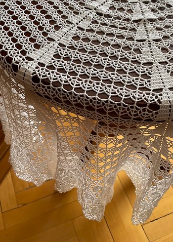 El İşi Beyaz Dantel Yuvarlak Masa Örtüsü - Görsel 6