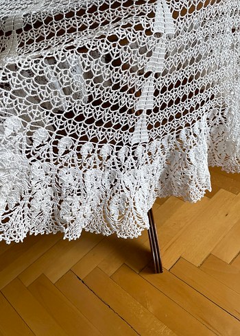 El İşi Beyaz Dantel Yuvarlak Masa Örtüsü - Görsel 2