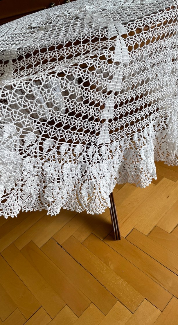 El İşi Beyaz Dantel Yuvarlak Masa Örtüsü - Görsel 2