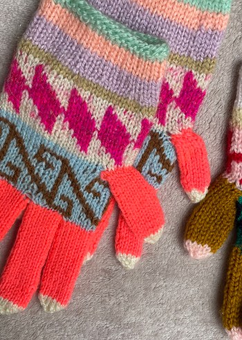 El Emeği Renkli Desenli Eldivenler 2 adet - Görsel 3