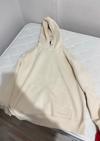 Beyaz Kapüşonlu Rahat Sweatshirt - Görsel 2