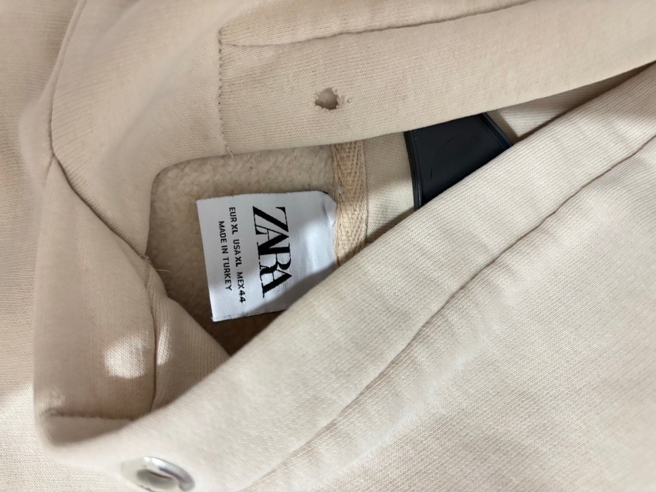 Beyaz Kapüşonlu Rahat Sweatshirt - Görsel 4